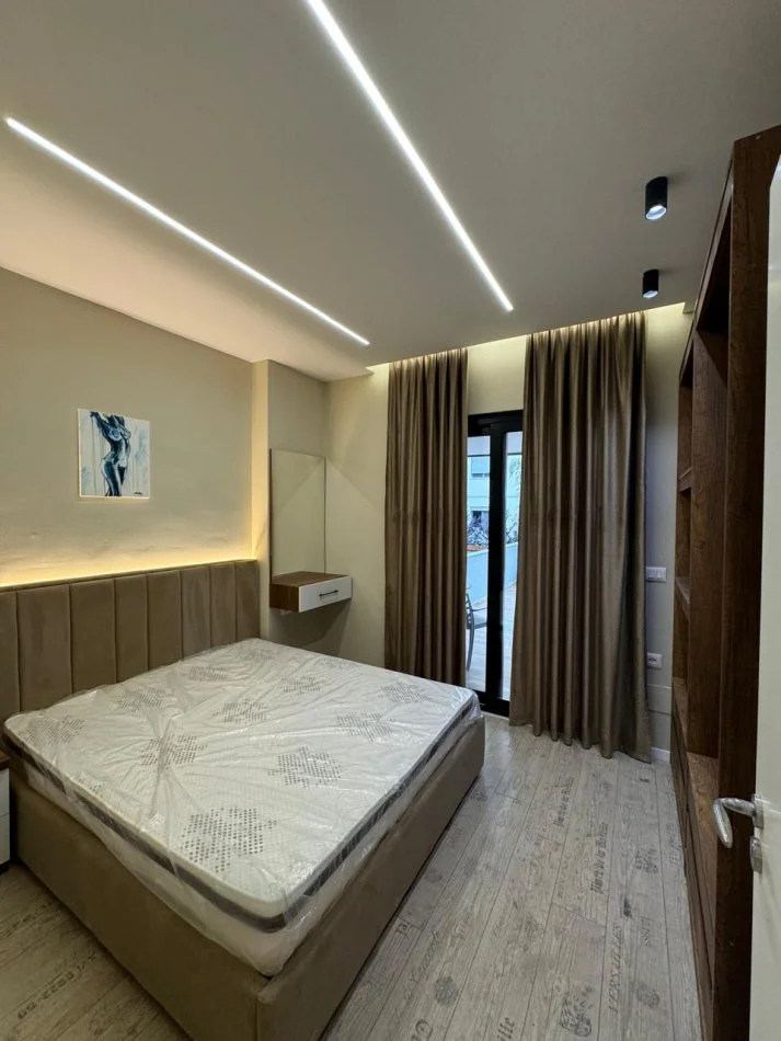 REZERVO PRONEN VETEM ME 500€! Vlore, shitet apartament 1+1+Ballkon , 200 m² 165.000 € (VLORE SKELE)