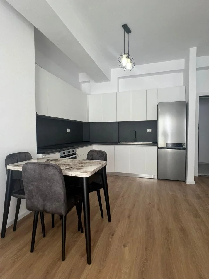 Tirane, jepet me qera apartament 1+1+Aneks+Ballkon Kati 5, 67 m² 400 € (Pasho Hysa Ali Dem)