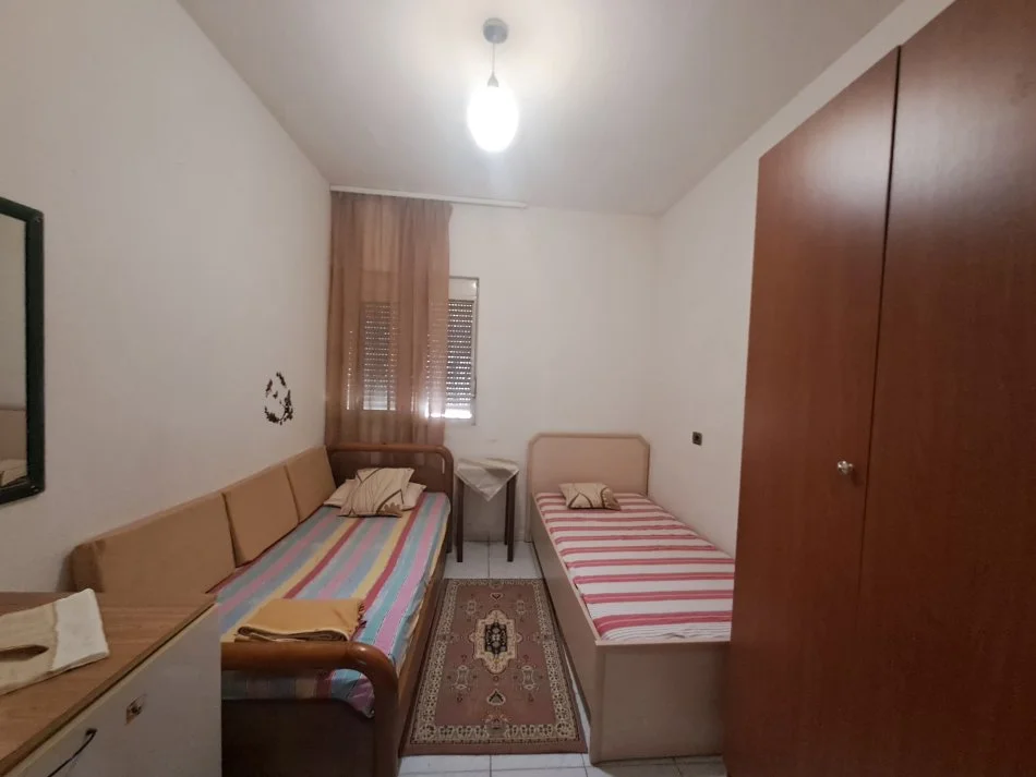 Tirane, Apartament 1+1 me qira Kati 1, 57 m² 30 000 ALL  (Parku Autouzave)