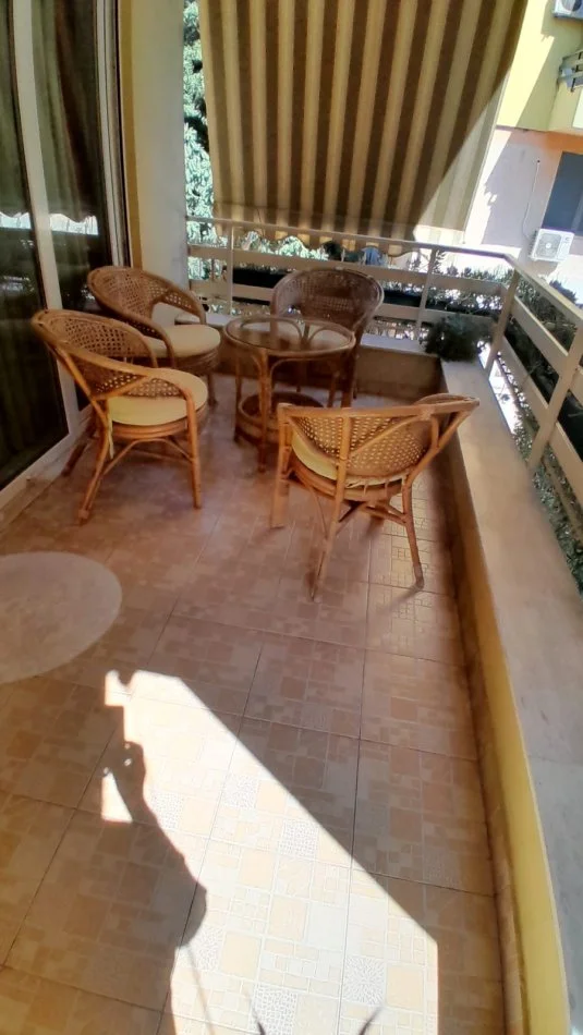 Tirane, Apartament 2+1 me qira  Kati 2, 1.100 €  ( Kopshti Zoologjik)