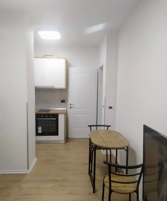 Tirane, Apartament  me qira 1+1 Kati 4, 69 m² 600 € (Bogdanet)