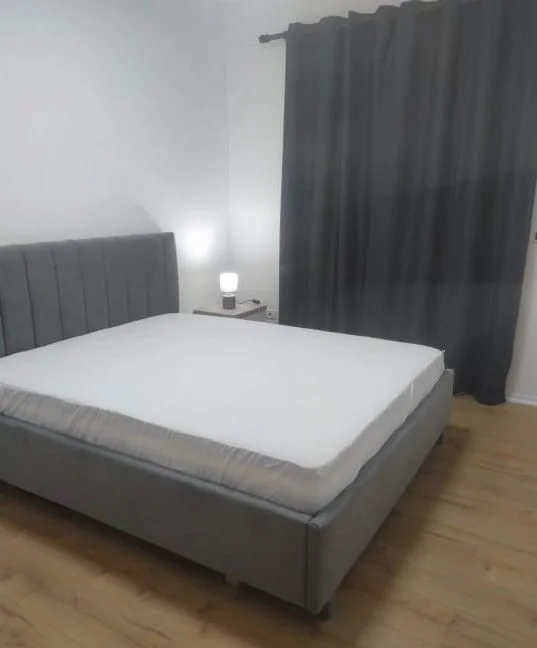 Tirane, Apartament  me qira 1+1 Kati 4, 69 m² 600 € (Bogdanet)