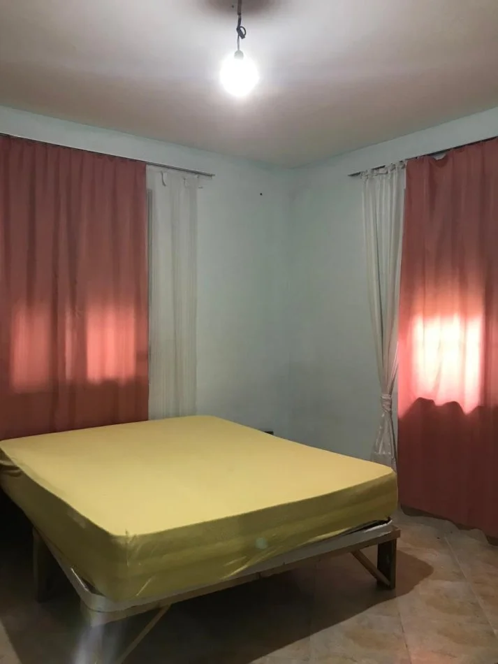Tirane, jap me qera shtepi 1+1 Kati 0, 45 m² 290 € (Sefer Konda)