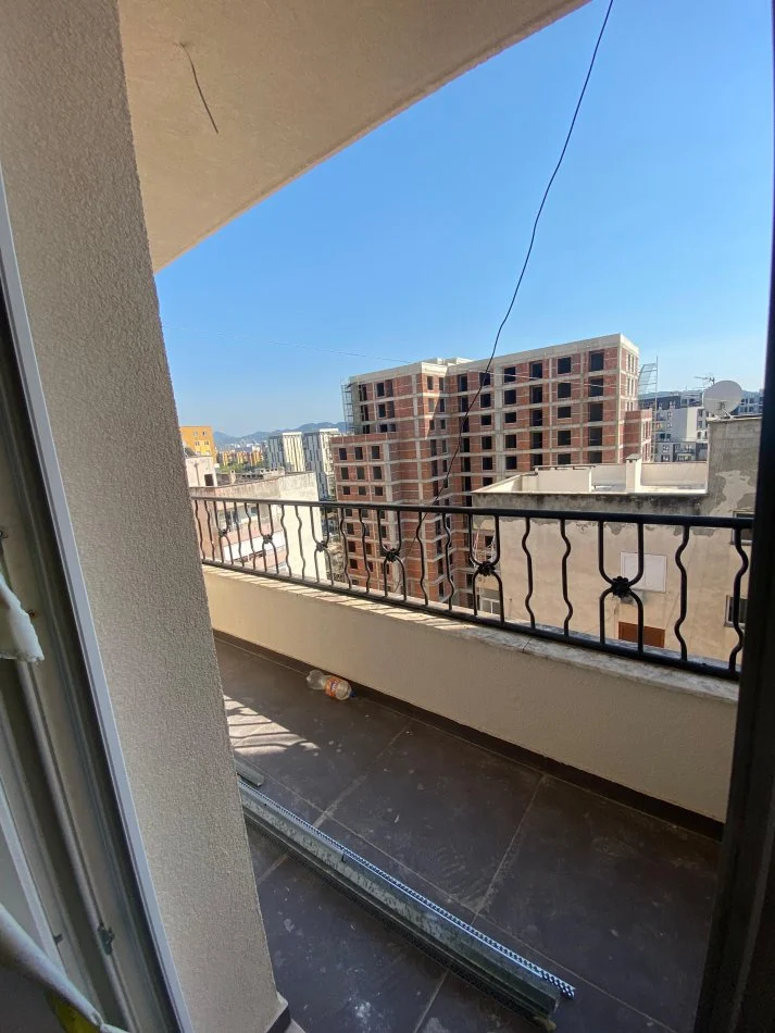 Tirane, shitet apartament 1+1 Kati 9, 57 m² 83.000 € (Dritan Hoxha Laprake)