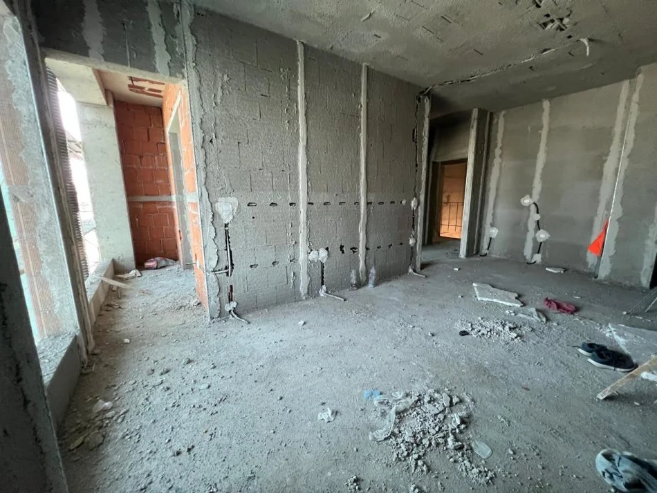 Tirane, shitet 1+1 Kati 1, 62 m² 129.000 € (Bulevardi i Ri)