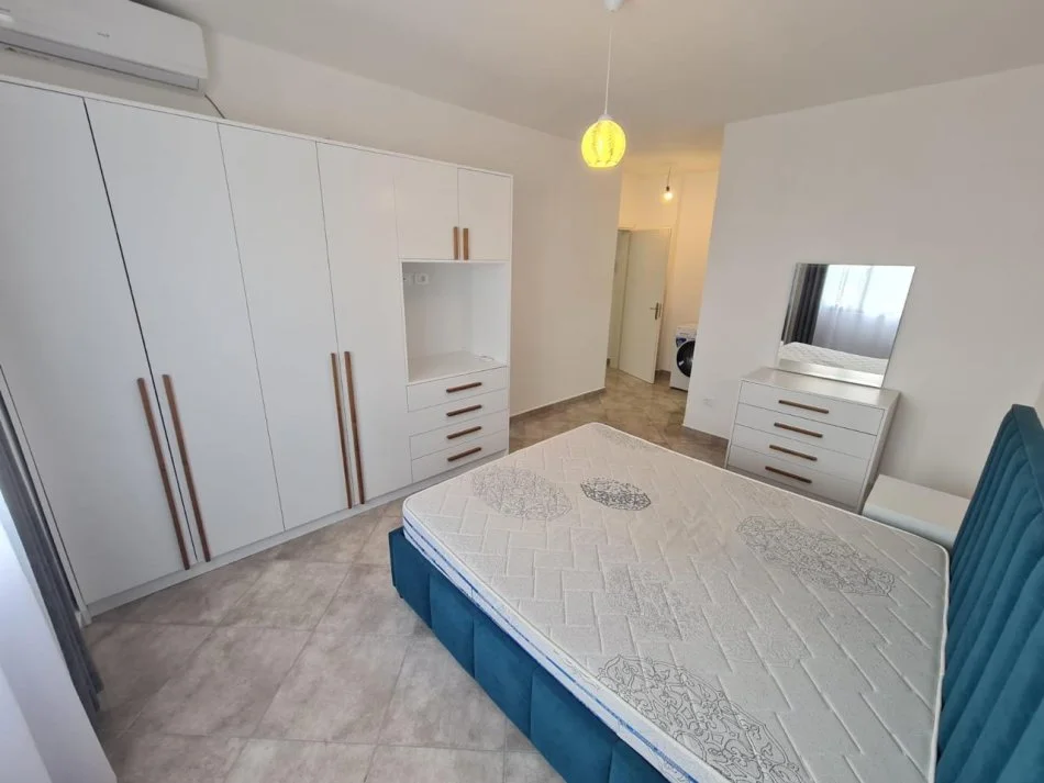 Durres, shitet apartament 2+1+Ballkon Kati 2, 100 m² 155.000 € (Vila e Zogut)