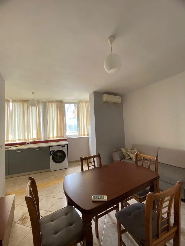 Tirane, jepet me qera apartament 2+1 , 97 m² 550 € (ARKITEKT SINANI,XHAMLLIK)