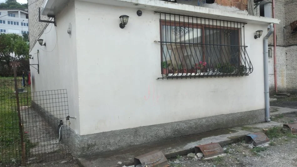 Tirane, shitet apartament 1+1 Kati 0, 67 m² 68.000 € (kombinat)