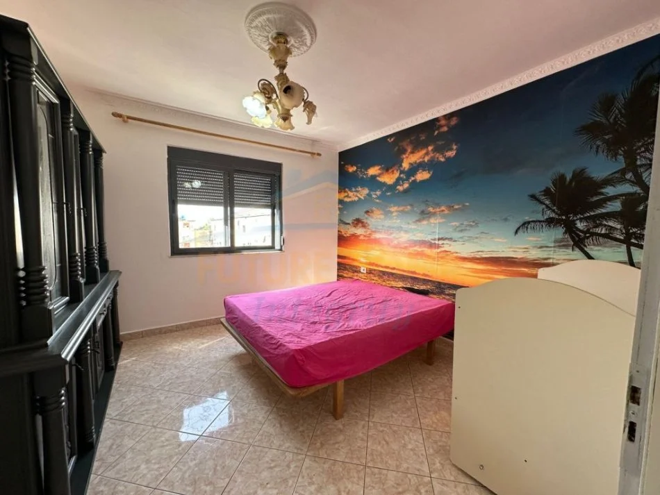 Tirane, jepet me qera apartament 2+1 Kati 5, 70 m² 400 € (LAPRAKE)