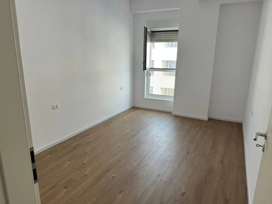 Tirane, shitet apartament 1+1 Kati 6, 60 m² 80.000 € (Ali Dem)