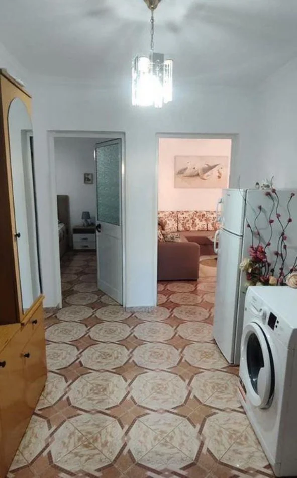 Tirane, shitet apartament 2+1 Kati 4, 75 m² 115.000 € (Brryli)