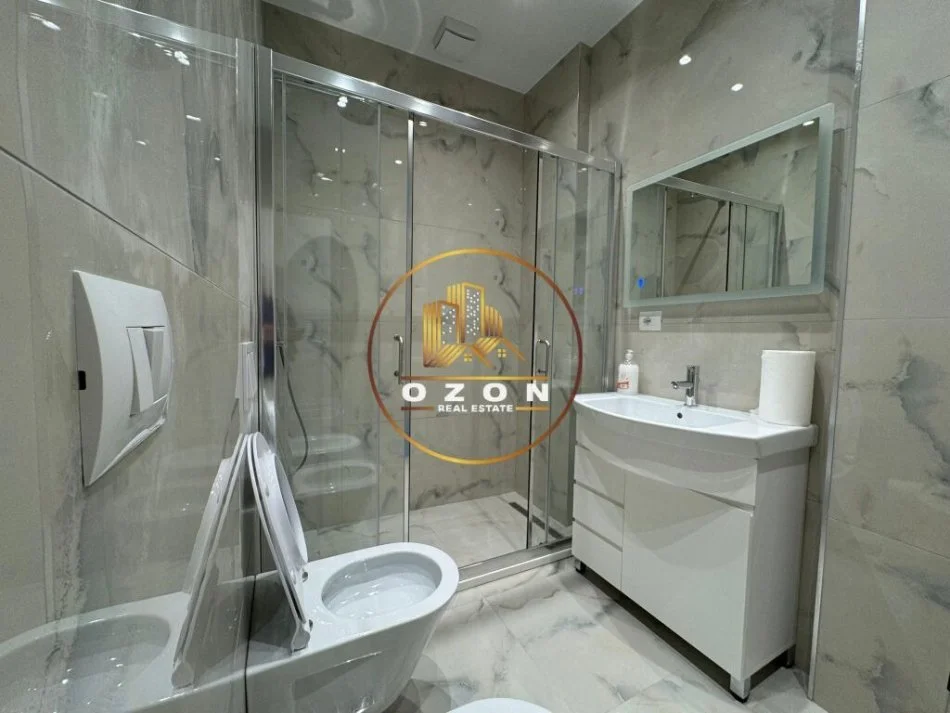 Tek Tirana Garden Building Ofrohet Apartament 1+1 për Qira!