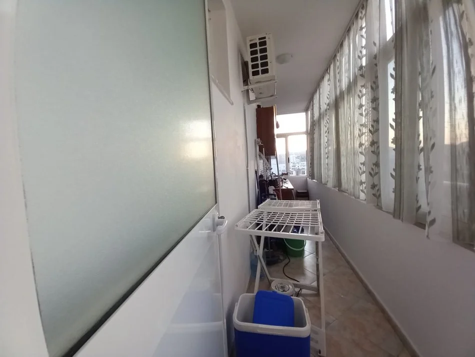 Durres, jepet me qera apartament 2+1+Aneks+Ballkon Kati 3, 120 m² (Ish URT, DURRES)