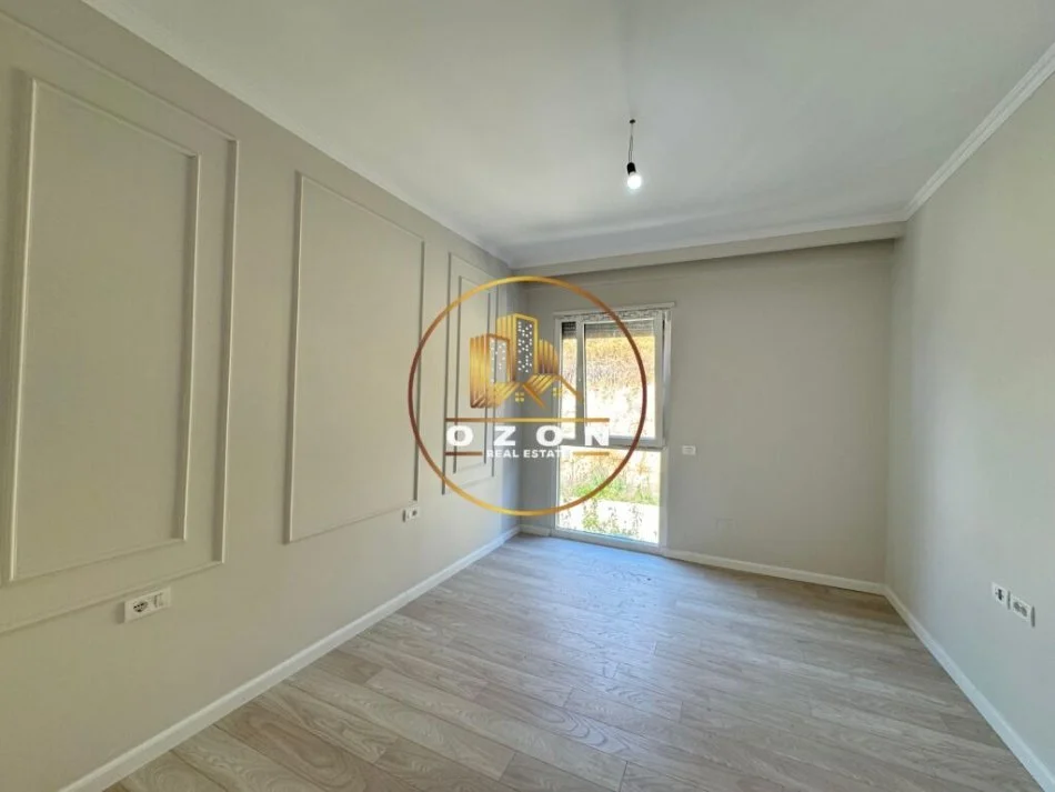 Apartament 3+1+2+ Verandë në shitje në një Rezidencë tek TEG-u!