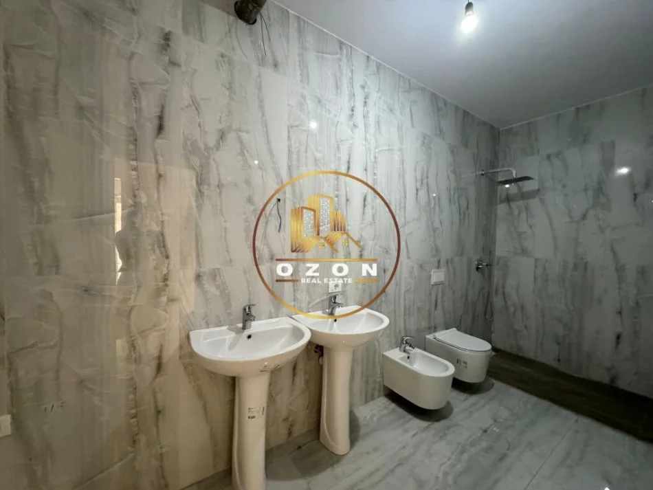 Apartament 3+1+2+ Verandë në shitje në një Rezidencë tek TEG-u!