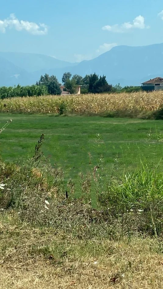 Tirane, shitet toke , 4.044 m² 410.000 € (rinas)