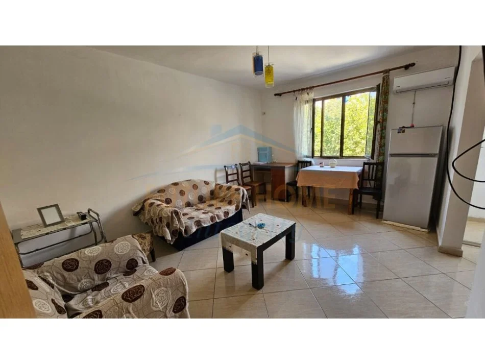 Tirane, jepet me qera apartament 1+1 Kati 3, 66 m² 400€ (ALI DEM)
