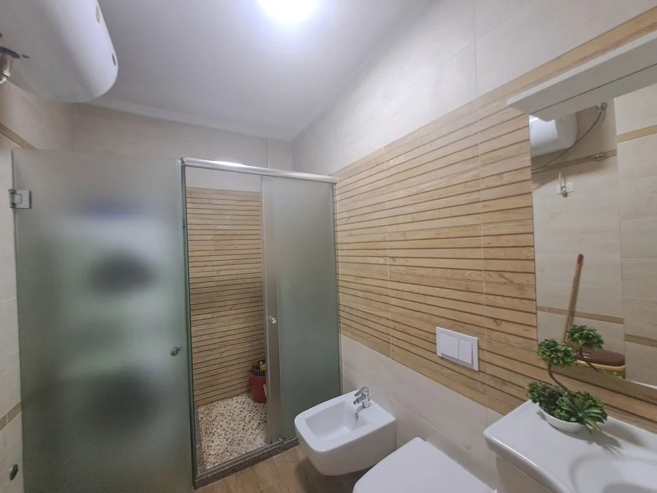 Tirane, Apartament 2+1 per shitje ose per qira  Kati 3, 108 m²  ( Kodra e Diellit )