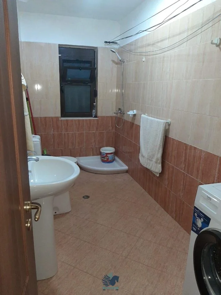 Jepet Me Qera Apartament 1+1 Tek Brryli [ID PE048]