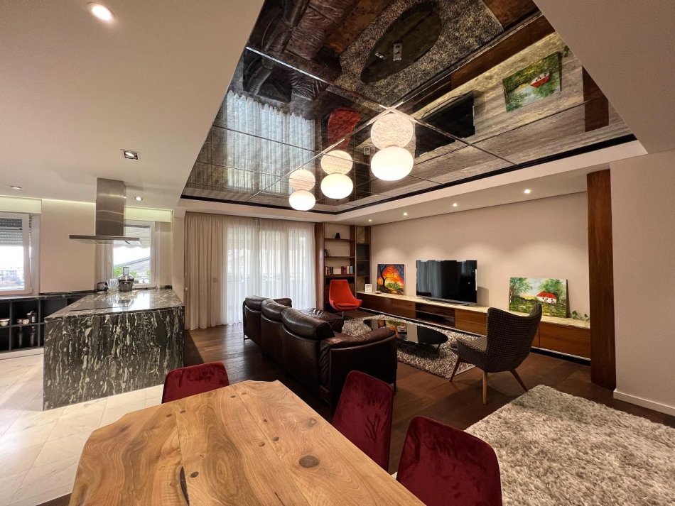 Tirane, jepet me qera apartament 3+1+Ballkon Kati 2, 200 m² 1.500 € (KOPSHTI BOTANIK)