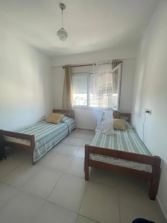 Tirane, jepet me qera apartament 1+1 Kati 8, 90 m² 450 €