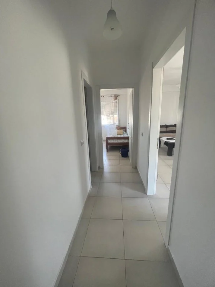 Tirane, jepet me qera apartament 1+1 Kati 8, 90 m² 450 €
