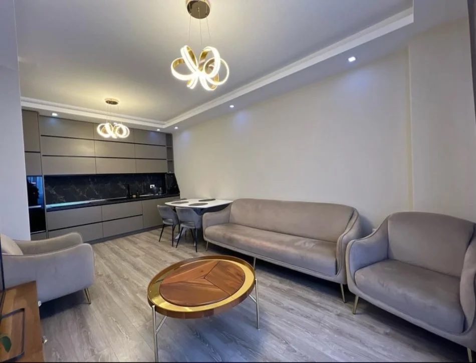 Tirane, jepet me qera apartament 2+1+Ballkon Kati 5, 91 m² 800 € (STACIONI TRENIT)