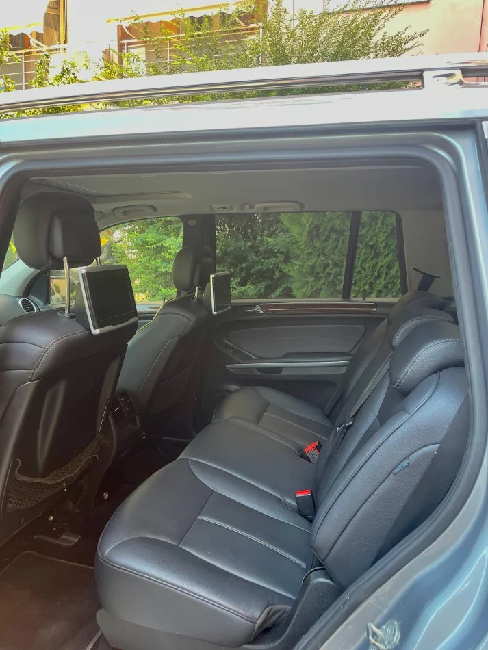 Tirane, shitet makine Mercedes-Benz Gl450 Benzin/Gaz Benzin+Gaz, gri metalizato automatik Klima 265.000 km 15.000 €