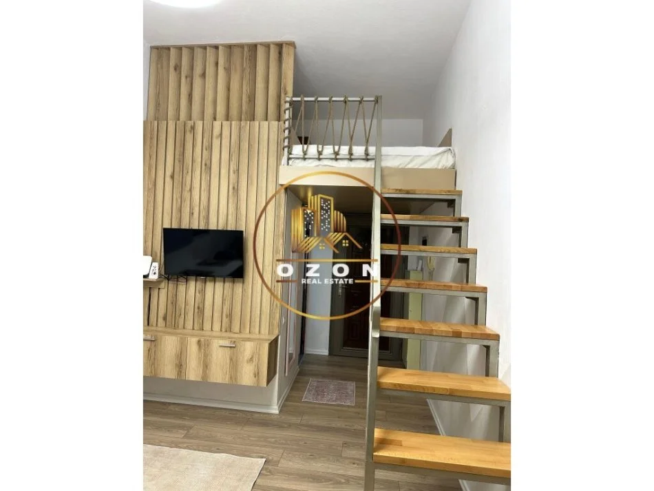 Gasoniere për Shitje pranë Qendrës Globe!