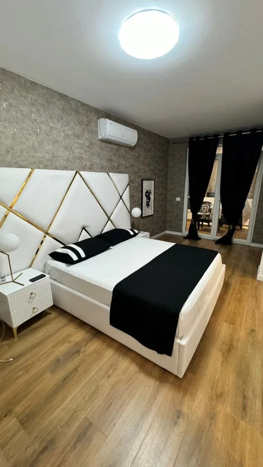 Tirane, shitet apartament 2+1+Aneks+Ballkon Kati 9, 134 m² 269.000 € (21 Dhjetori)