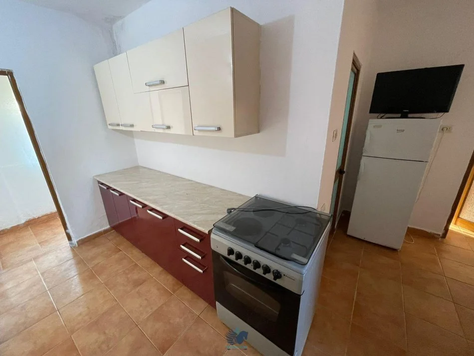 Jepet Me Qera Apartament Tek Globe [ID PE049]