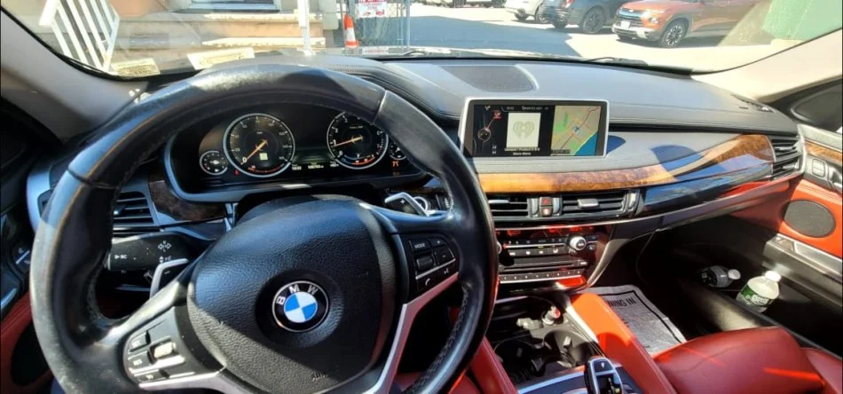 Tirane, shitet makine BMW X6 2015 Benzin, e zeze automatik Klima 177.000 km 35.000 €