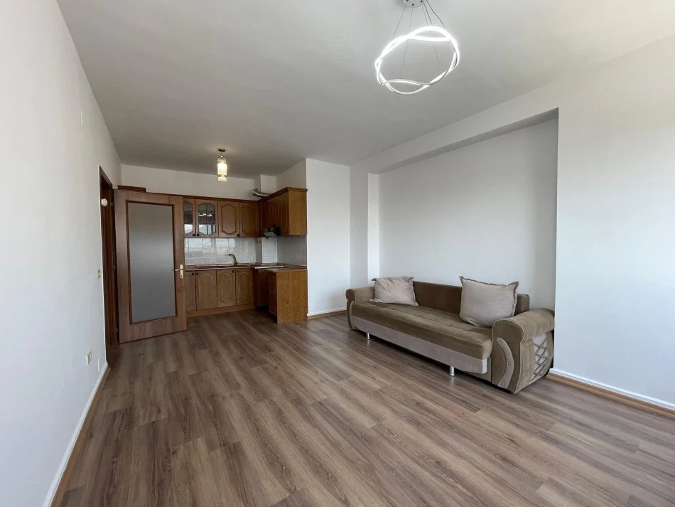 Tirane, shitet apartament 1+1 Kati 9, 62 m² 96.000 € (PORCELAN)