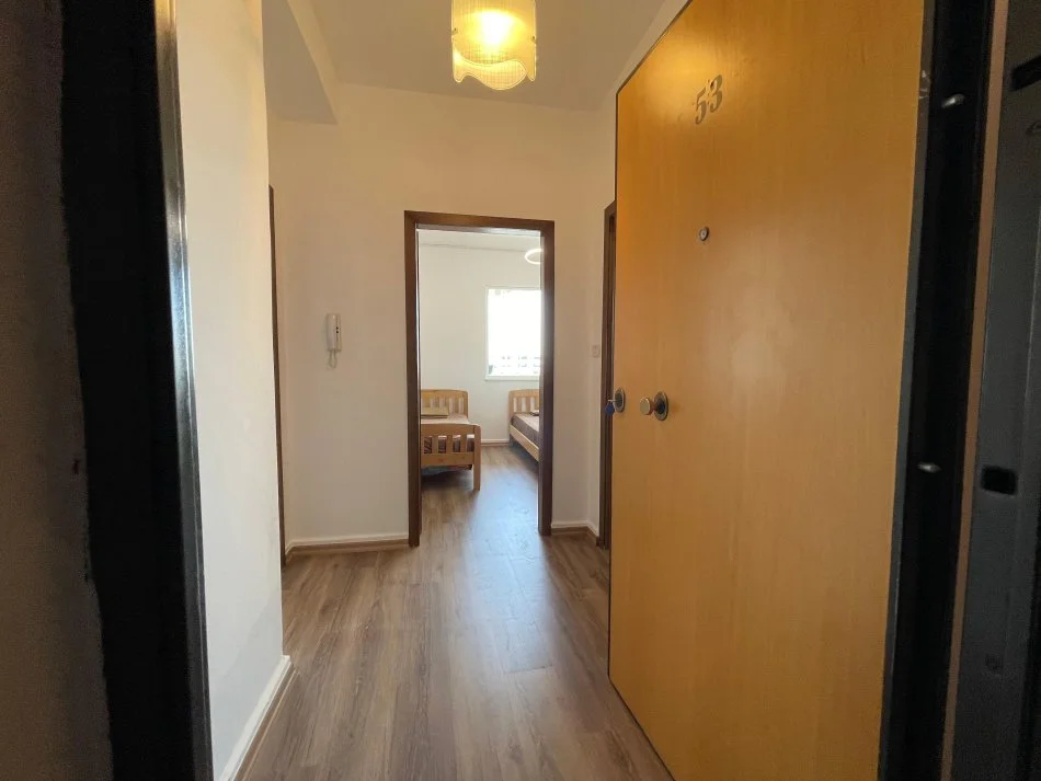 Tirane, shitet apartament 1+1 Kati 9, 62 m² 96.000 € (PORCELAN)