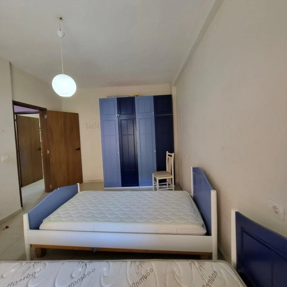Tirane, jepet me qera apartament 2+1+Ballkon Kati 2, 104 m² 430 € (JEPET ME QIRA APARTAMENT 2+1 PRANE KOPESHTIT BOTANIK TIRANE)