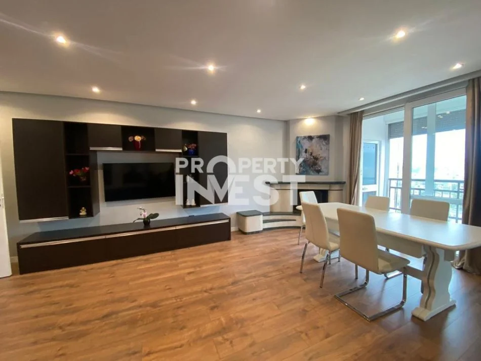 Tirane, jepet me qera apartament 2+1+Aneks+Ballkon Kati 13, 125 m² 1.100 € (ish ekspozita)