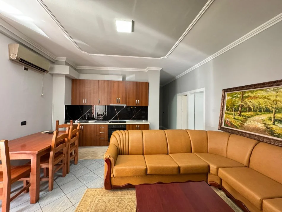 Tirane, jepet me qera apartament 2+1+Aneks+Ballkon Kati 1, 120 m² 550 € (Kodra e diellit)