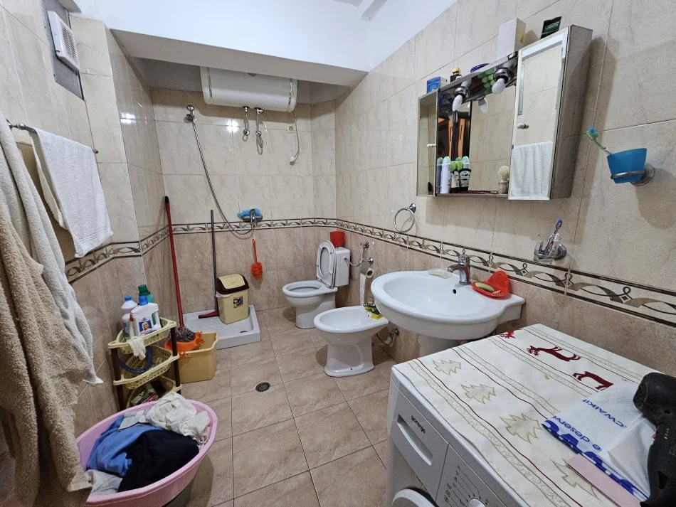 Durres, shitet apartament 2+1 Kati 5, 85 m² 100.000 € (Vollga,Durres)