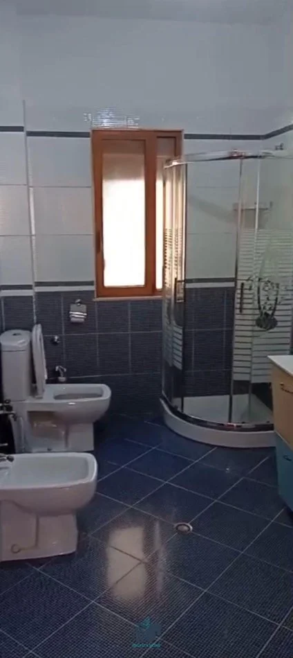 Jepet Me Qera Kat Vile 3+1 Tek 5 Maji [ID PV0478]