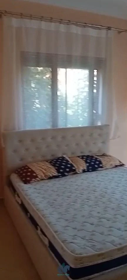 Jepet Me Qera Kat Vile 3+1 Tek 5 Maji [ID PV0478]