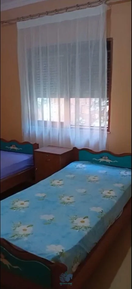 Jepet Me Qera Kat Vile 3+1 Tek 5 Maji [ID PV0478]