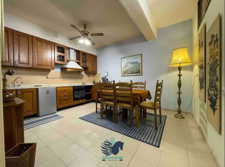 Jepet Me Qera Apartament 2+1 Tek Bulevardi Zogu I [ID PV0479]