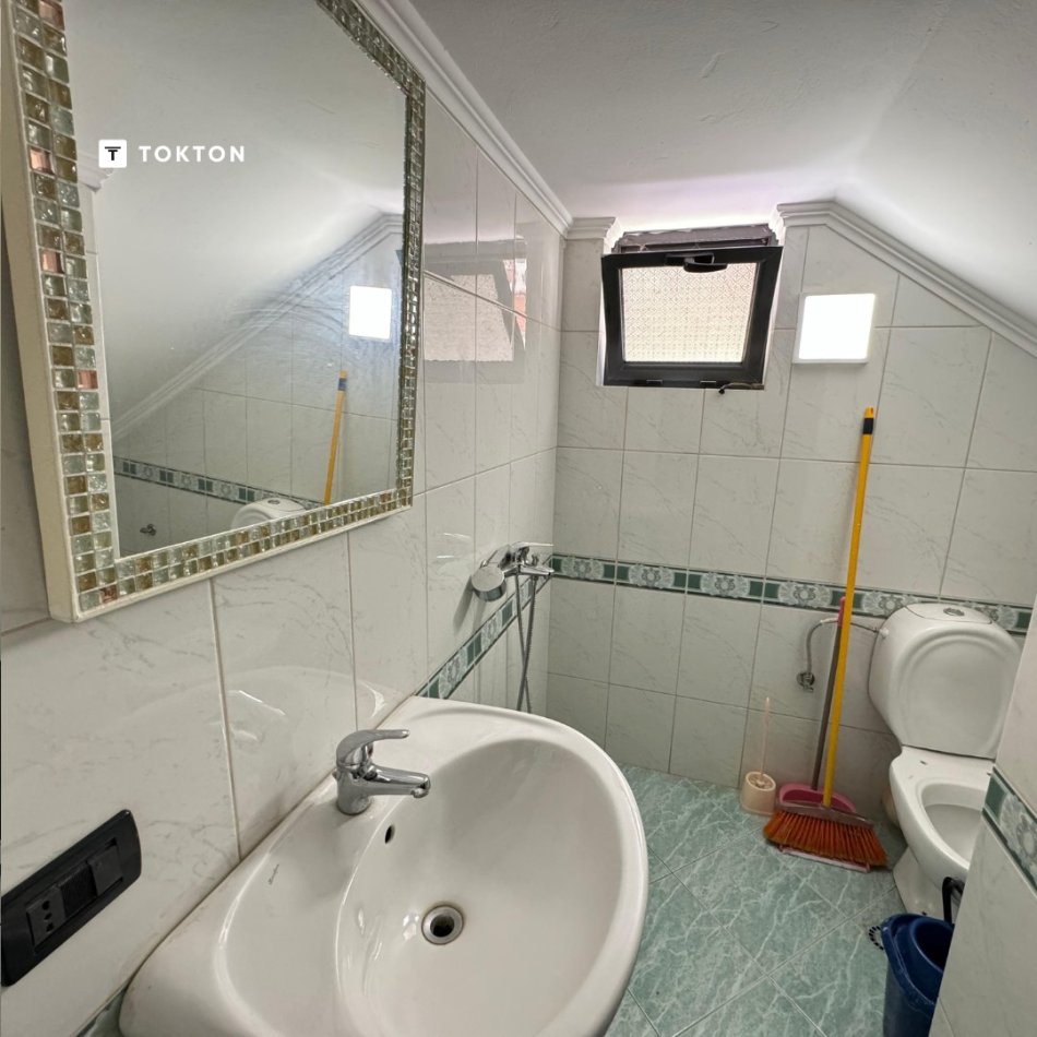 Tirane, jepet me qera 2+1+Ballkon Kati 1, 120 m² 550 € (kodra e diellit)