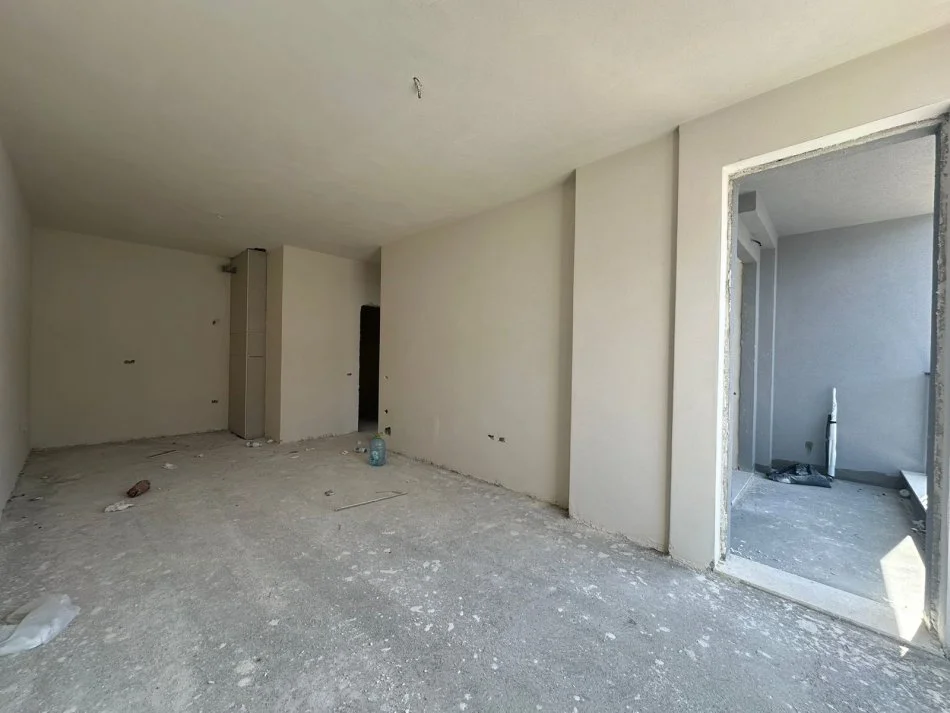 Tirane, shitet apartament 1+1+Ballkon , 66 m² 100.000 € (rruga elbasanit)