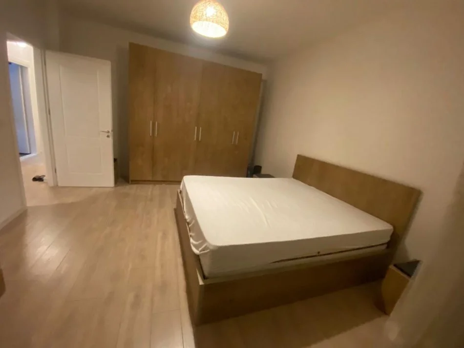 Tirane, jepet me qera apartament 1+1 Kati 4, 73 m² 500 € (Kompleksi Mateo)
