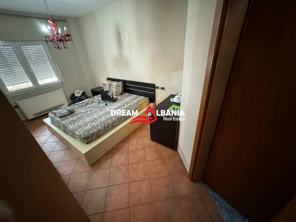 Tirane, jepet me qera apartament 2+1 , 130 m² 700 € (ne Don Bosko, prane Bar Artistit)