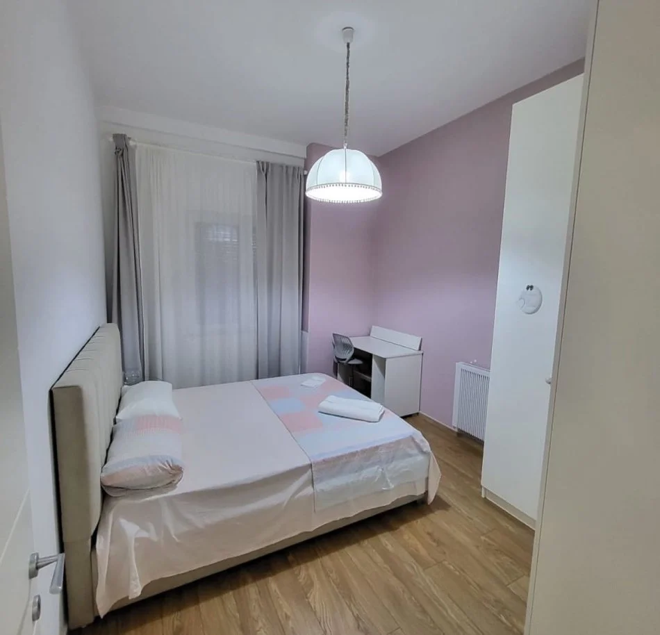 Tirane, jepet me qera apartament 2+1 Kati 2, 80 m² 750 € (Rr. Sulejman Delvina)