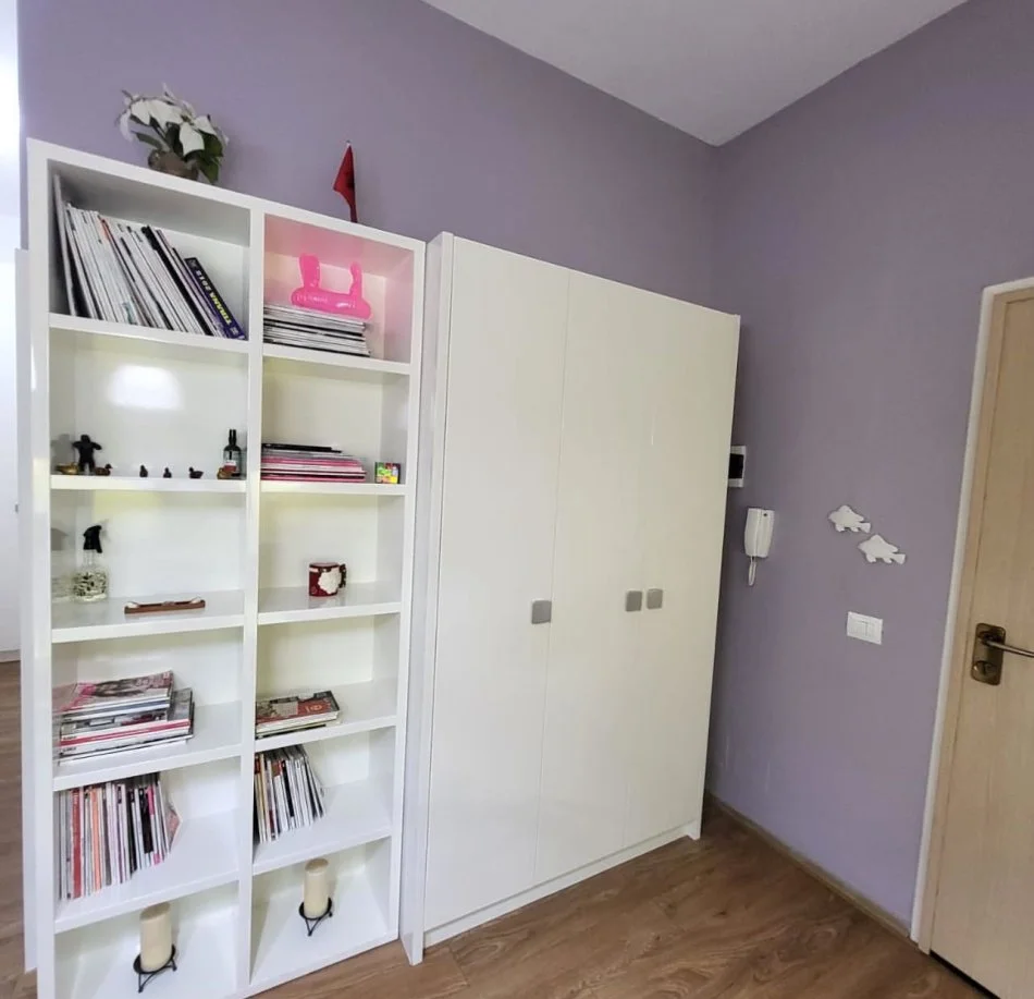 Tirane, jepet me qera apartament 2+1 Kati 2, 80 m² 750 € (Rr. Sulejman Delvina)