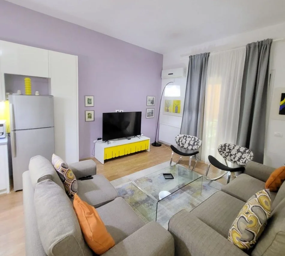 Tirane, jepet me qera apartament 2+1 Kati 2, 80 m² 750 € (Rr. Sulejman Delvina)