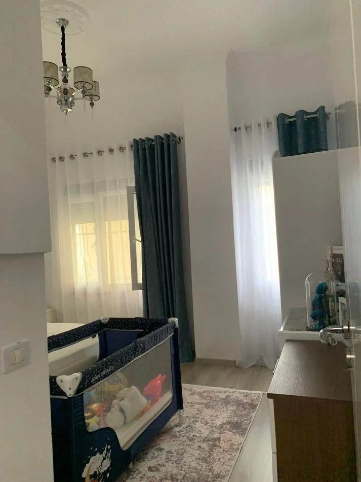 Tirane, shitet apartament 2+1 Kati 1, 109 m² 190.000 € (Kopeshti Botanik)